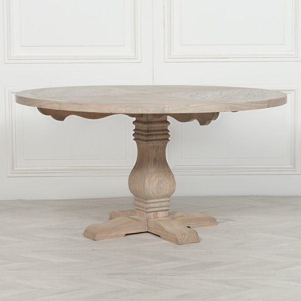 Cedar Wood Round Dining Table