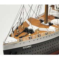 Titanic model Image