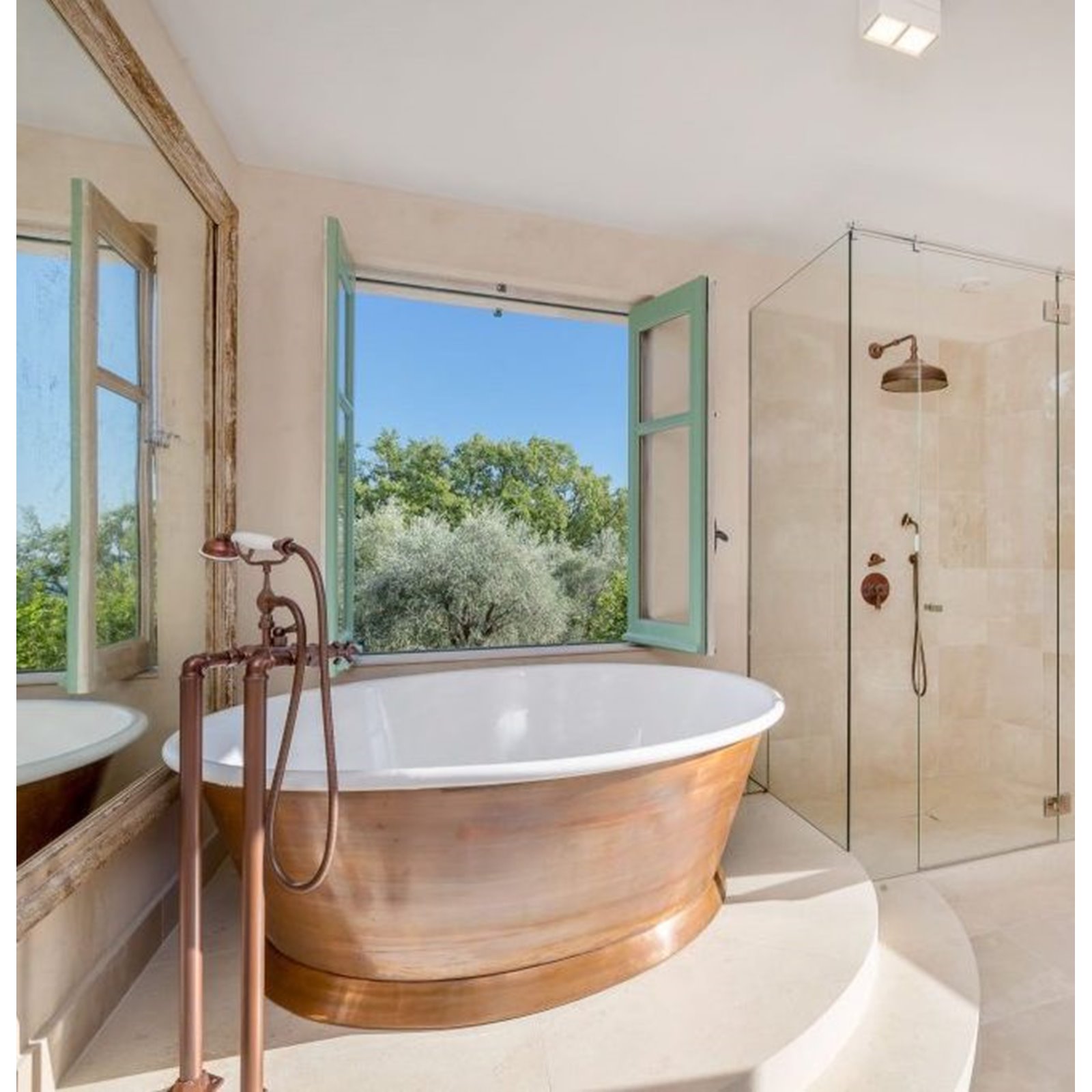 Copper Freestanding Round Bath