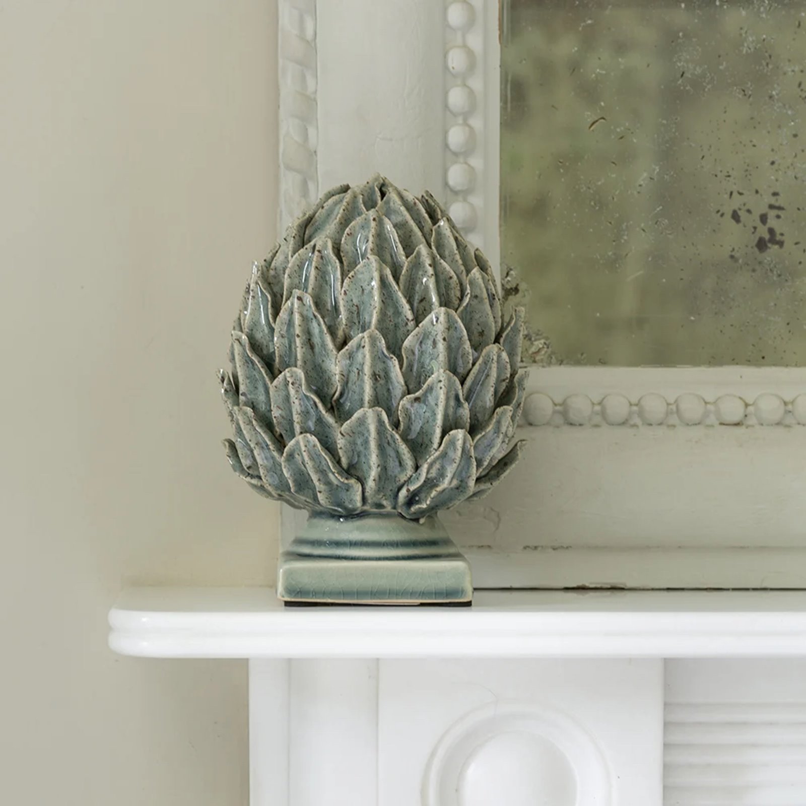 Decorative Blue Grey Artichoke Image