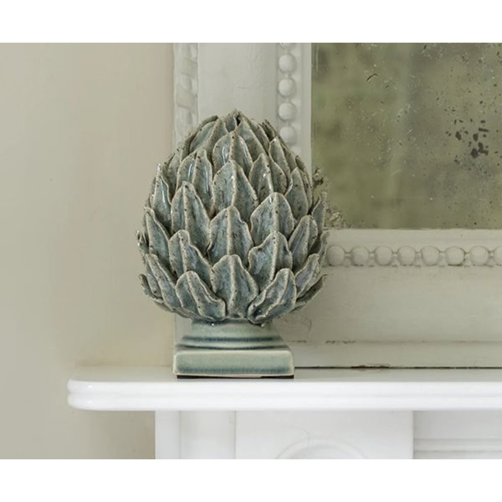 Decorative Blue Grey Artichoke Image
