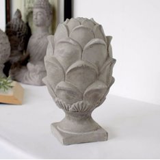 Decorative Grey Artichoke Image