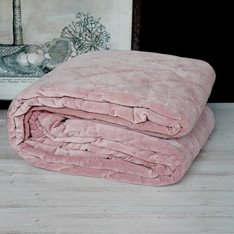 Dusky Pink Quilted Throw Image
