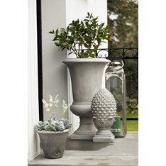 Garden Urn cement Image