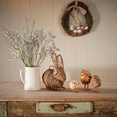 Handmade Leaf Feather Easter Chick Image