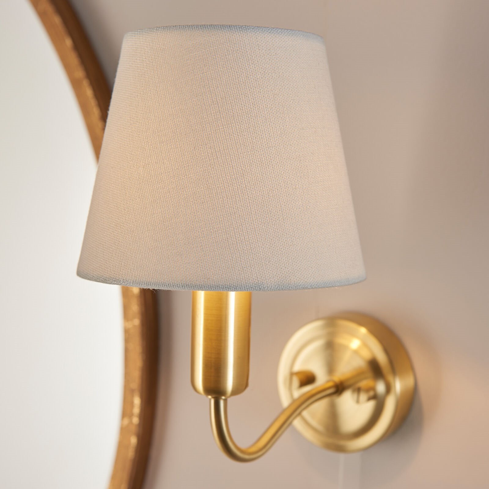 Heritage Bathroom Wall Light - Brass Image