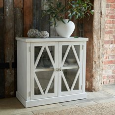 New England Washed White Plank Sideboard Image