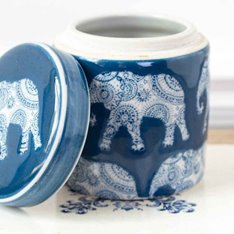 Petit Indigo Elephant Pot Image