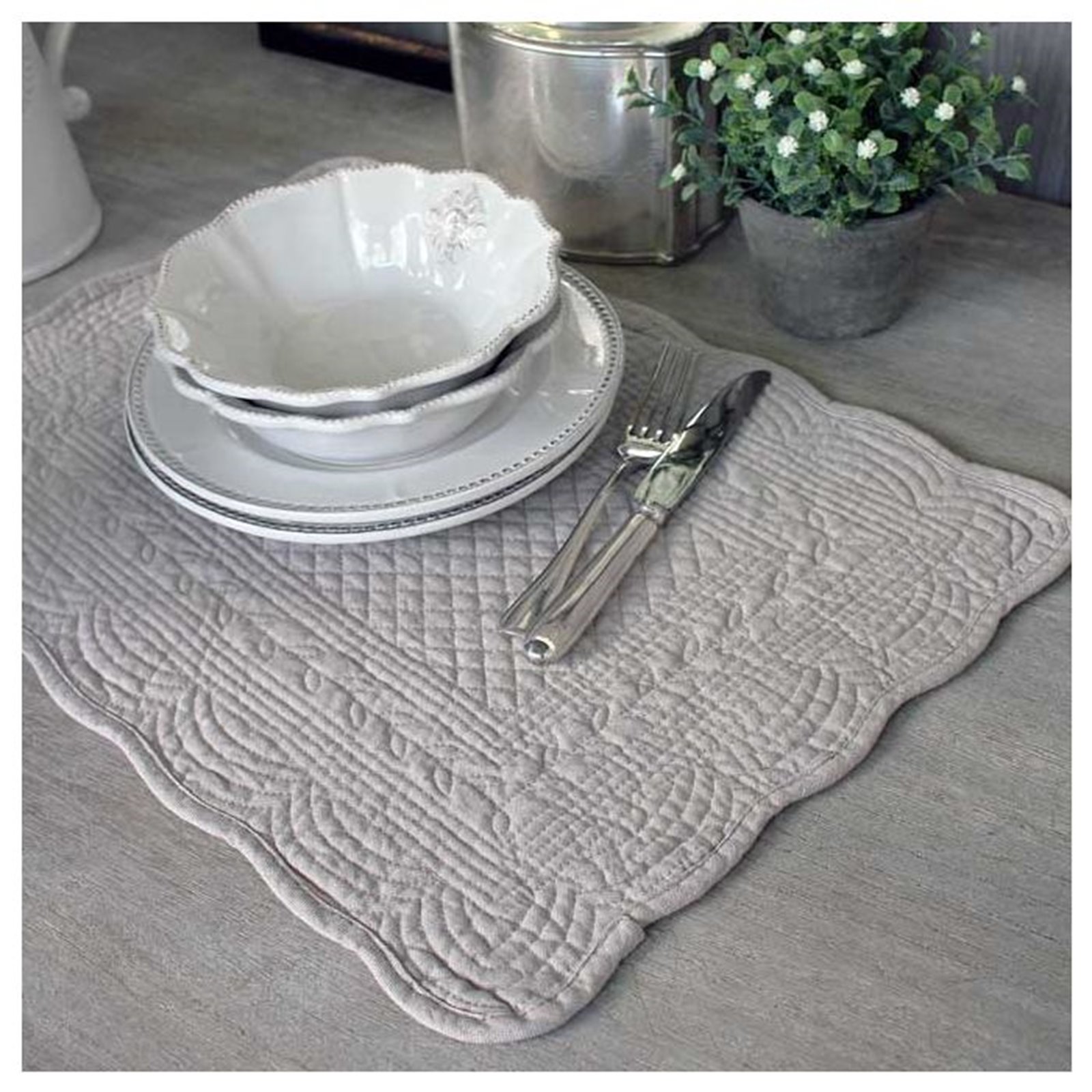 Stone quilted placemat set of 2 Image