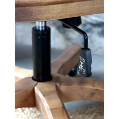 Wicker Back Swivel Office Chair Image